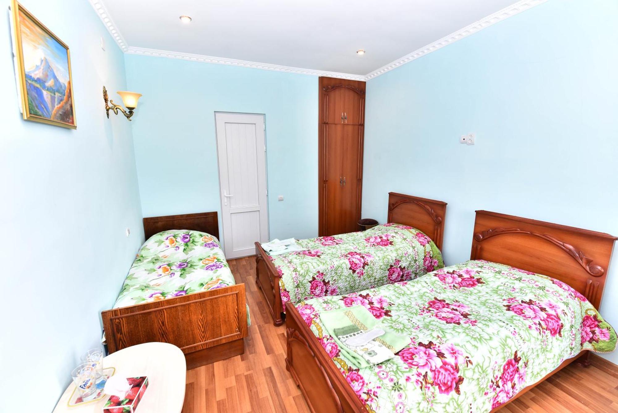 Отель Haghpat Hotel